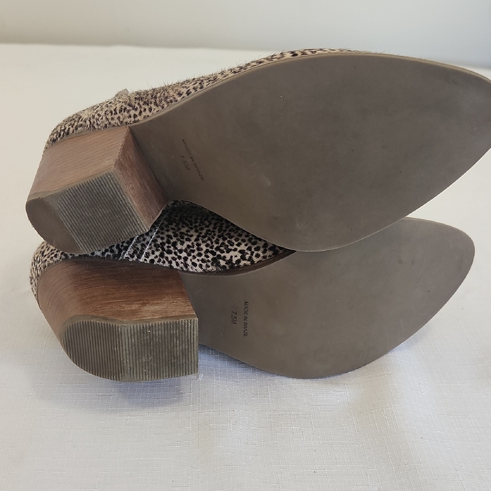 Coconuts by Matisse Speckled Ankle Boots - Picture 10 of 11
